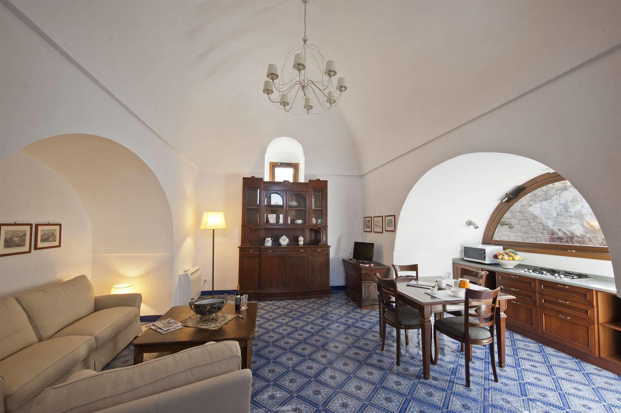 Acropoli Apartment Pantelleria